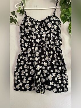 As U Wish Romper Margaritas Pockets Pads Black Size XL Summer 🌼